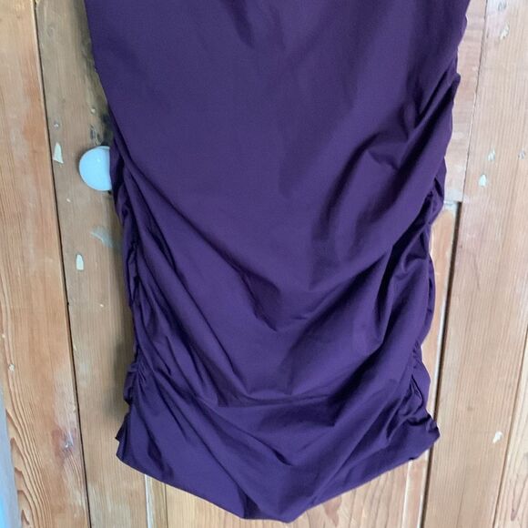 Diane Von Furstenberg Tulipan sleeveless plum ruched midi dress NWT - Picture 6 of 11